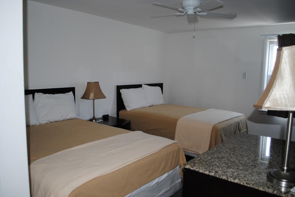 Shore Point Motel Пойнт Плезънт Бийч Стая снимка