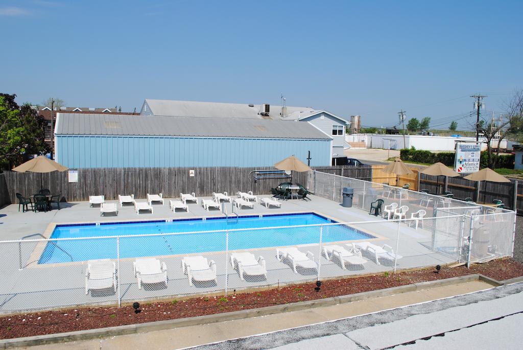Shore Point Motel Пойнт Плезънт Бийч Екстериор снимка